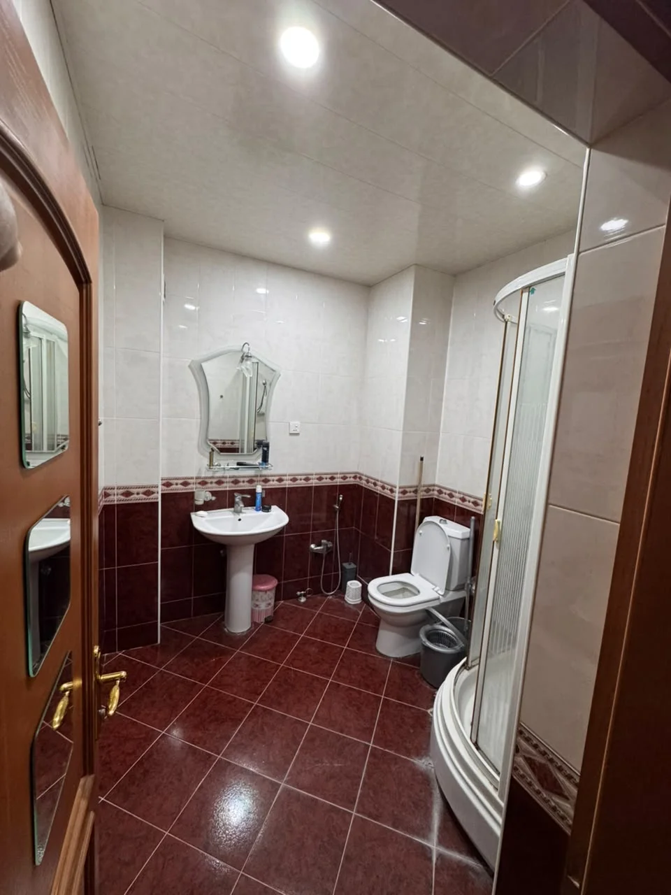 Kirayə 3 otaqlı Mənzil 140 m² Nəsimi r.