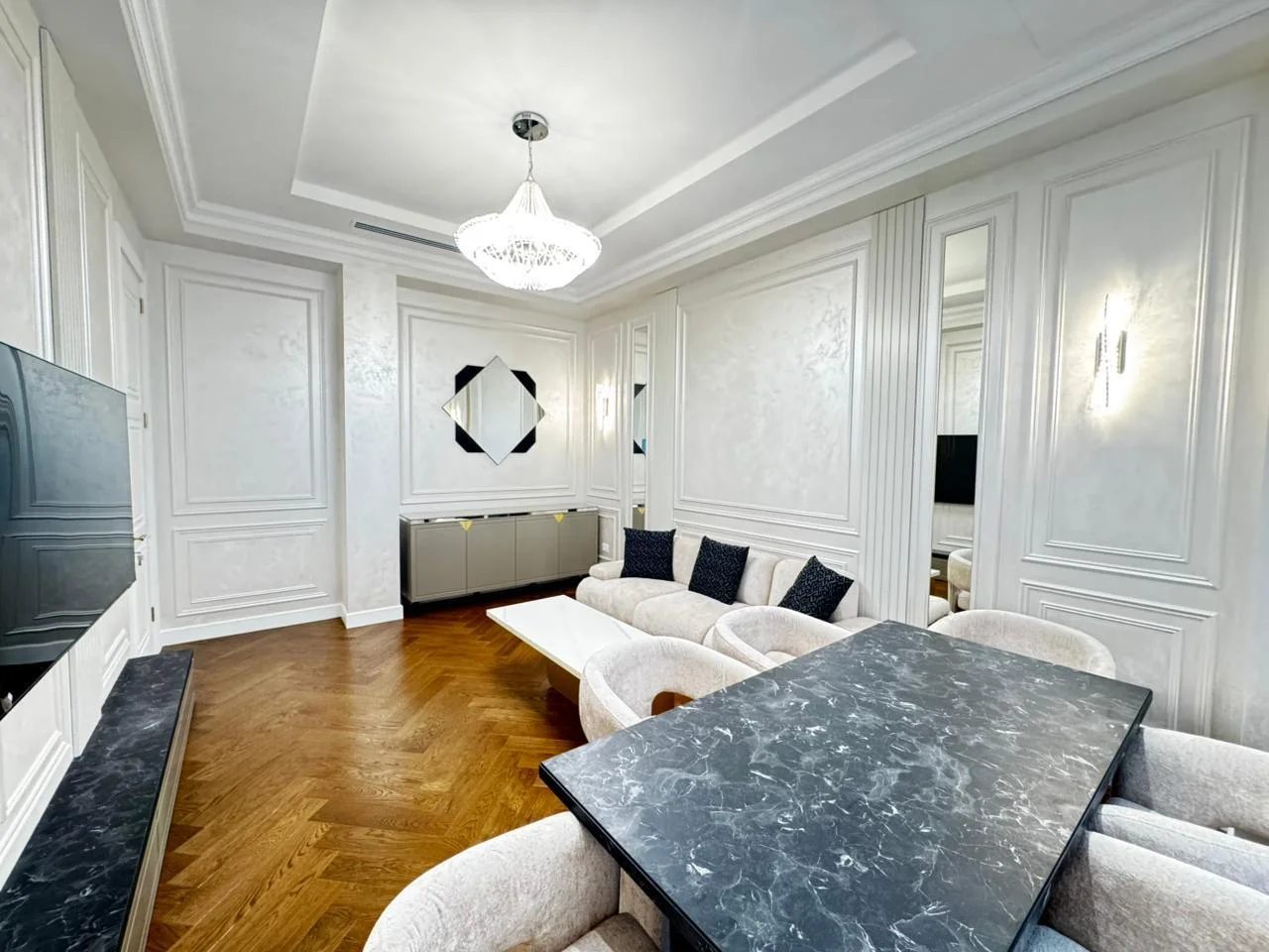 Kirayə 3 otaqlı Mənzil 130 m² Xətai r.