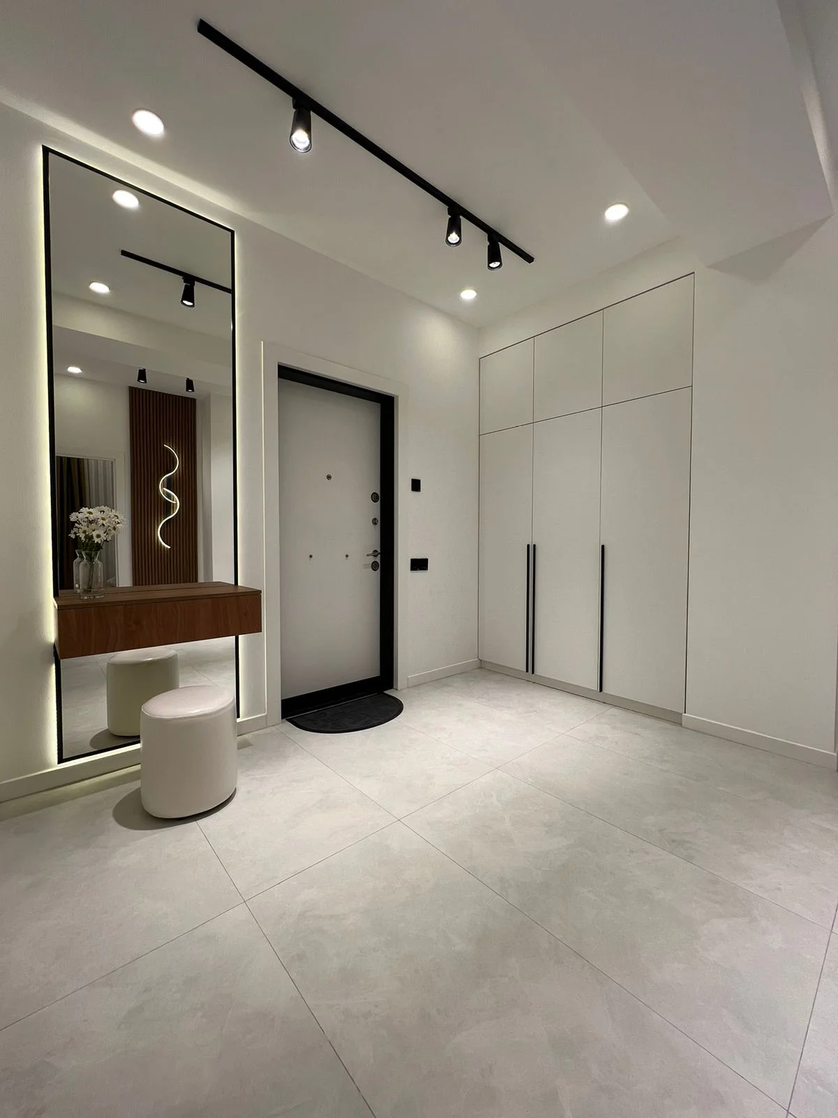 Kirayə 3 otaqlı Mənzil 95 m² Xətai r.