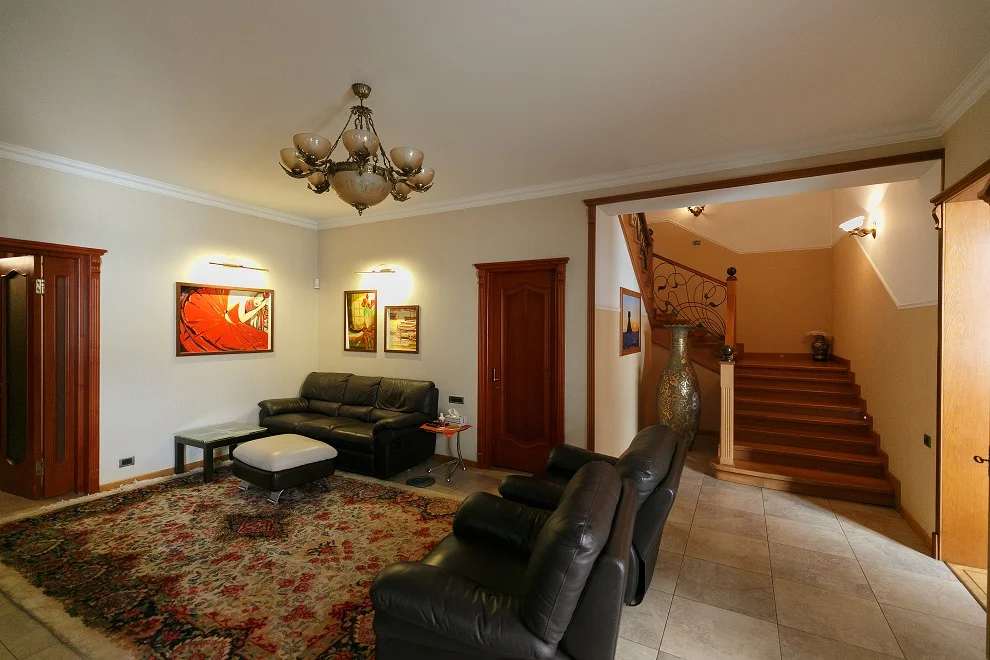 Satılır 8 otaqlı Həyət evi / Bağ evi 630 m² Nərimanov r.