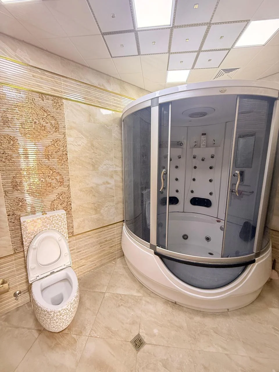 Kirayə 3 otaqlı Mənzil 137 m² Nərimanov r.
