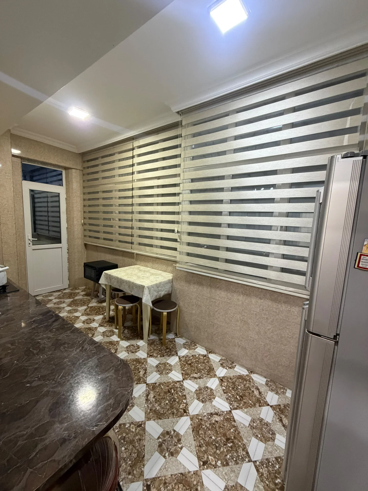 Satılır 3 otaqlı Mənzil 70 m² Yasamal r. Yeni Yasamal q. İnşaatçılar m. – şəkil 2
