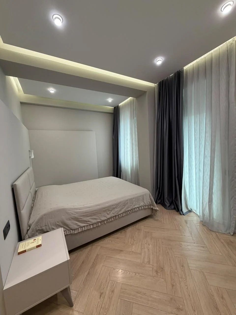 Kirayə 2 otaqlı Mənzil 110 m² Səbail r. İçərişəhər m. – şəkil 3