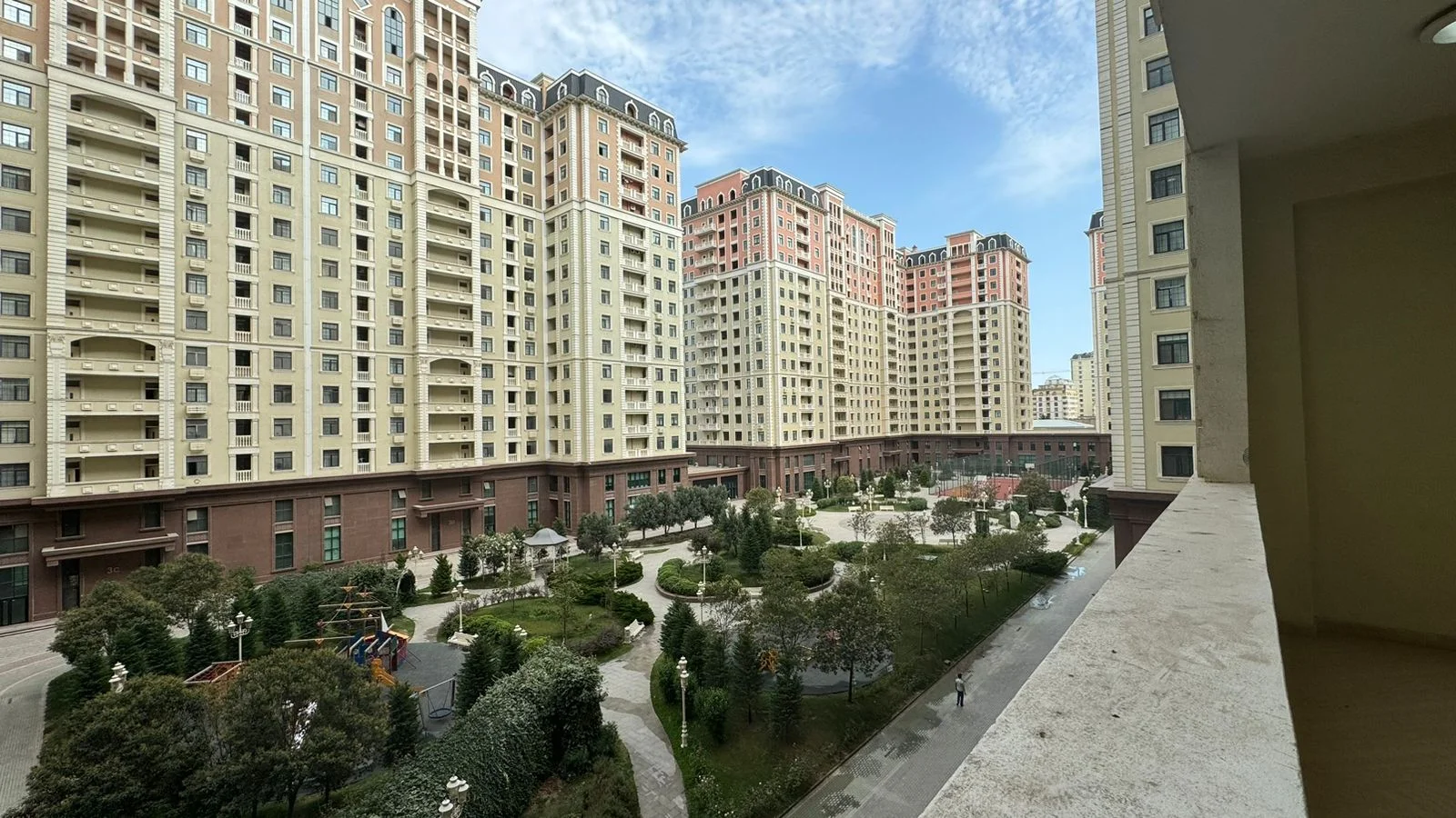 Kirayə 2 otaqlı Mənzil 80 m² Yasamal r. – şəkil 1