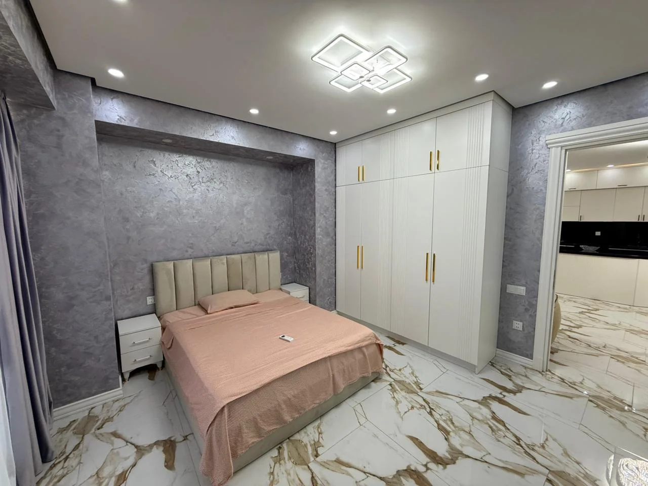 Kirayə 4 otaqlı Mənzil 185 m² Nəsimi r. 8 Noyabr m. – şəkil 2