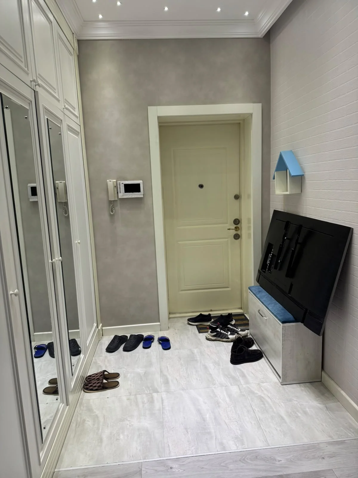 Kirayə 3 otaqlı Mənzil 120 m² Yasamal r. İnşaatçılar m. – şəkil 14