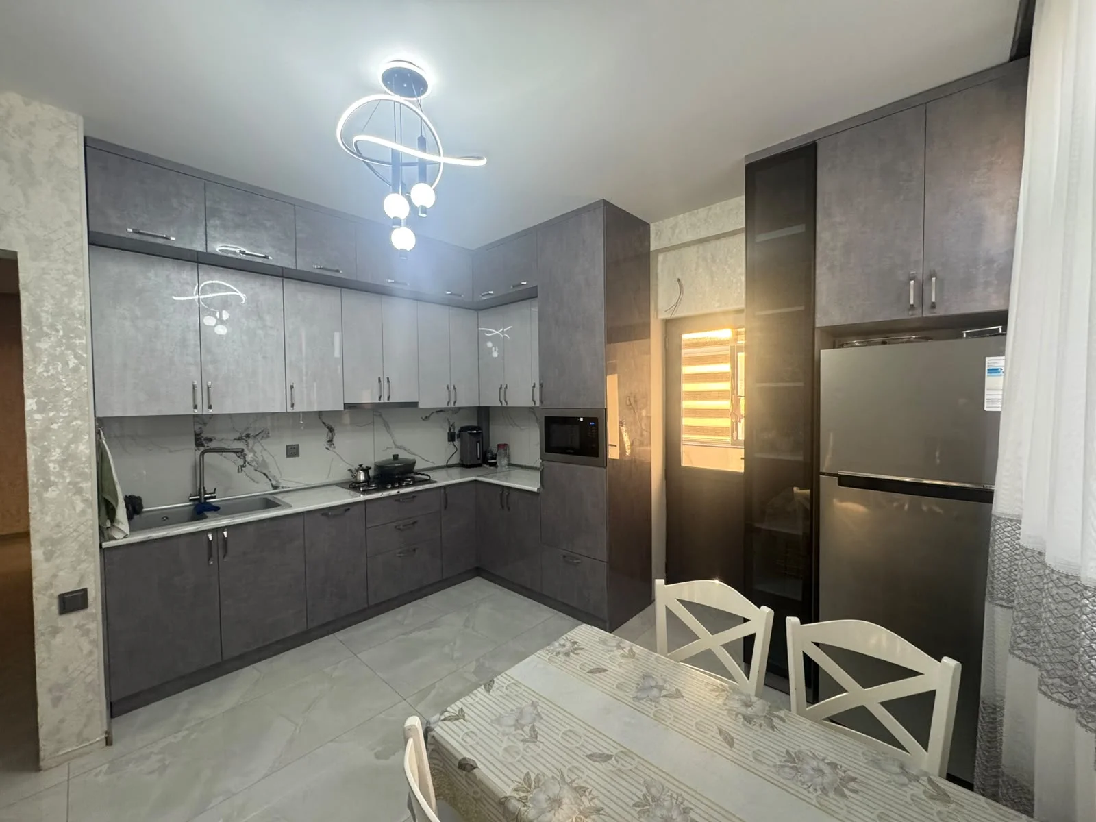 Kirayə 3 otaqlı Mənzil 105 m² Nəsimi r. Memar Əcəmi m. – şəkil 7