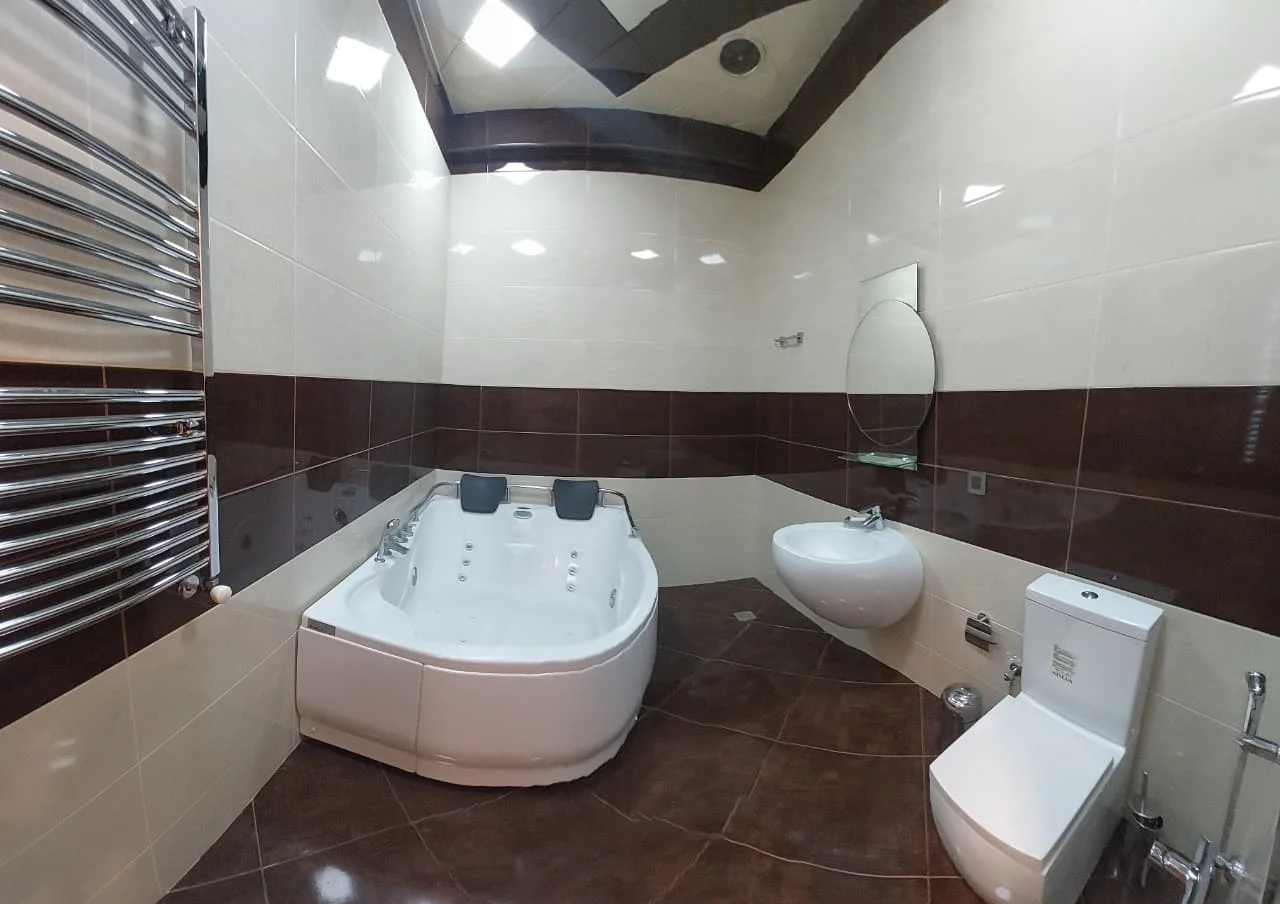 Kirayə 3 otaqlı Mənzil 169 m² Nərimanov r. – şəkil 14