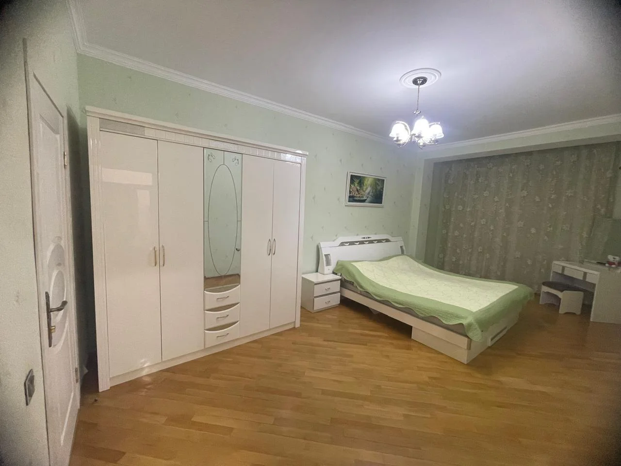 Kirayə 3 otaqlı Mənzil 150 m² Nəsimi r. – şəkil 6