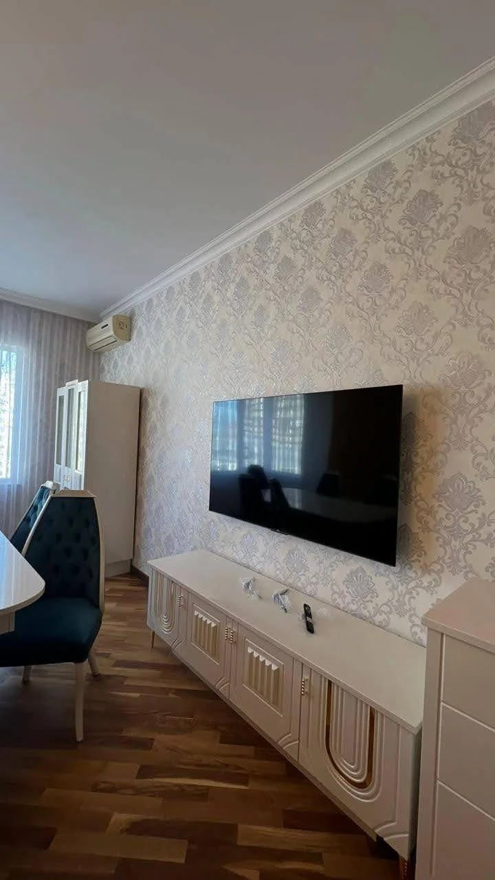 Kirayə 3 otaqlı Mənzil 150 m² Nərimanov r.