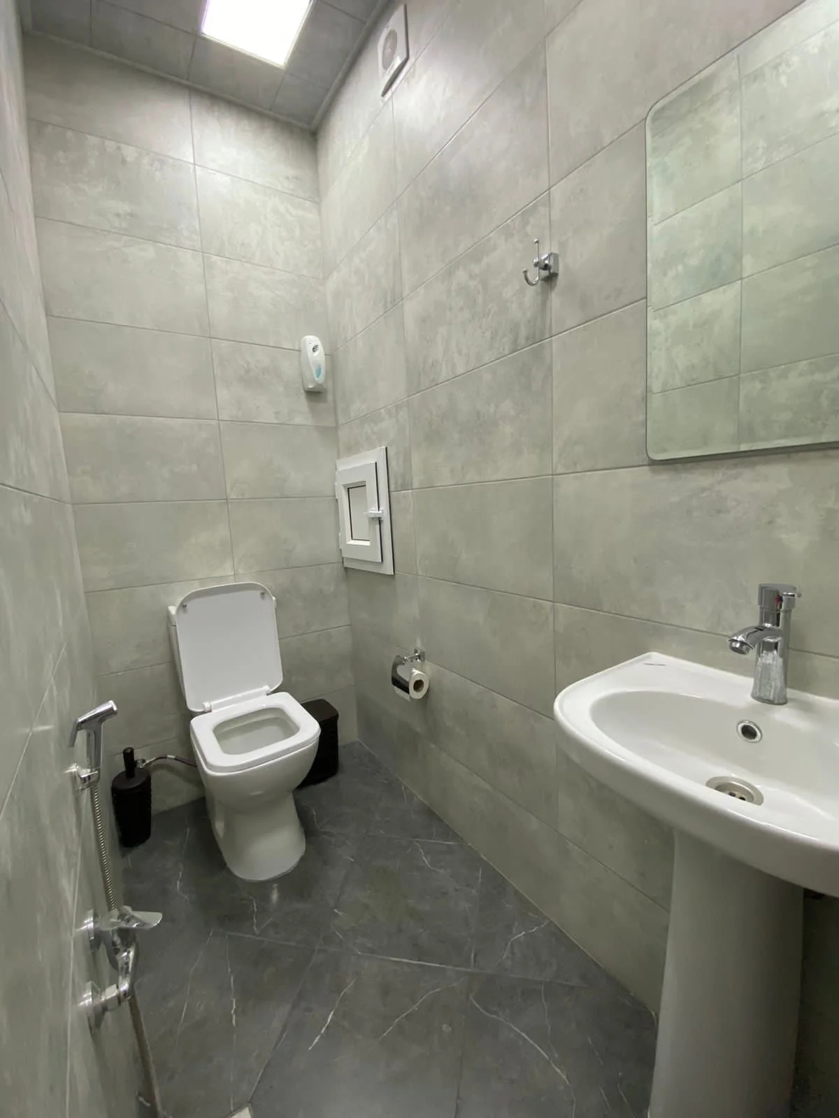 Kirayə 2 otaqlı Mənzil 106 m² Yasamal r. – şəkil 12