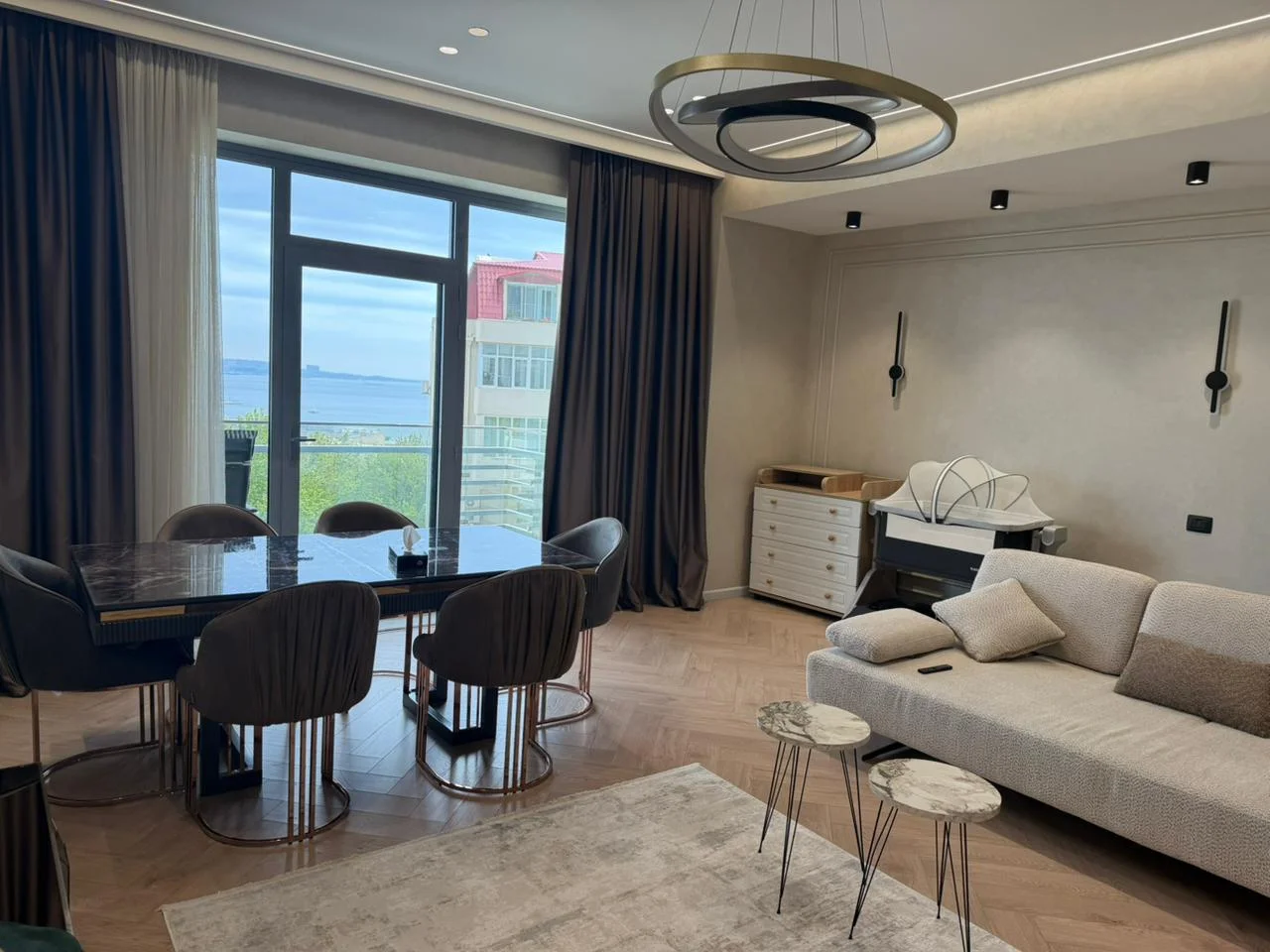 Kirayə 2 otaqlı Mənzil 110 m² Səbail r. İçərişəhər m. – şəkil 2