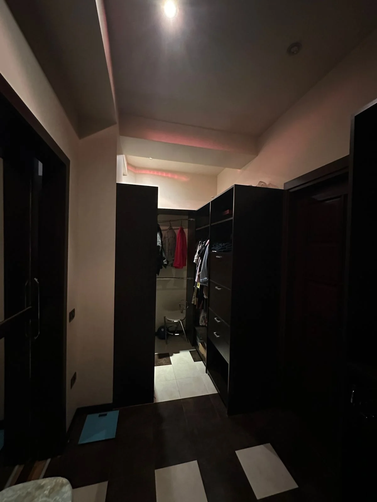 Kirayə 3 otaqlı Mənzil 160 m² Nəsimi r.