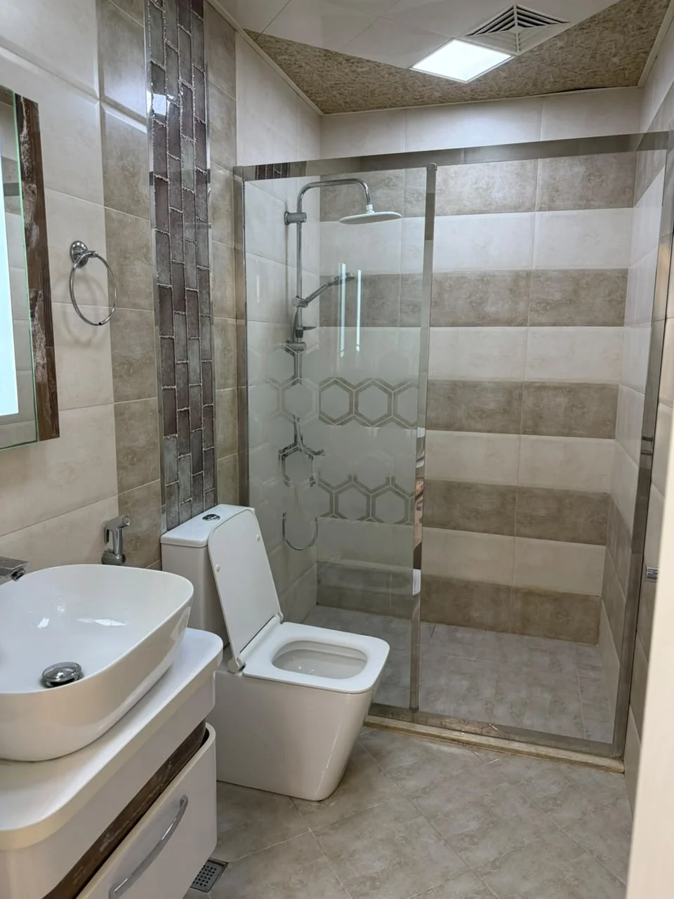 Kirayə 2 otaqlı Mənzil 65 m² Binəqədi r.
