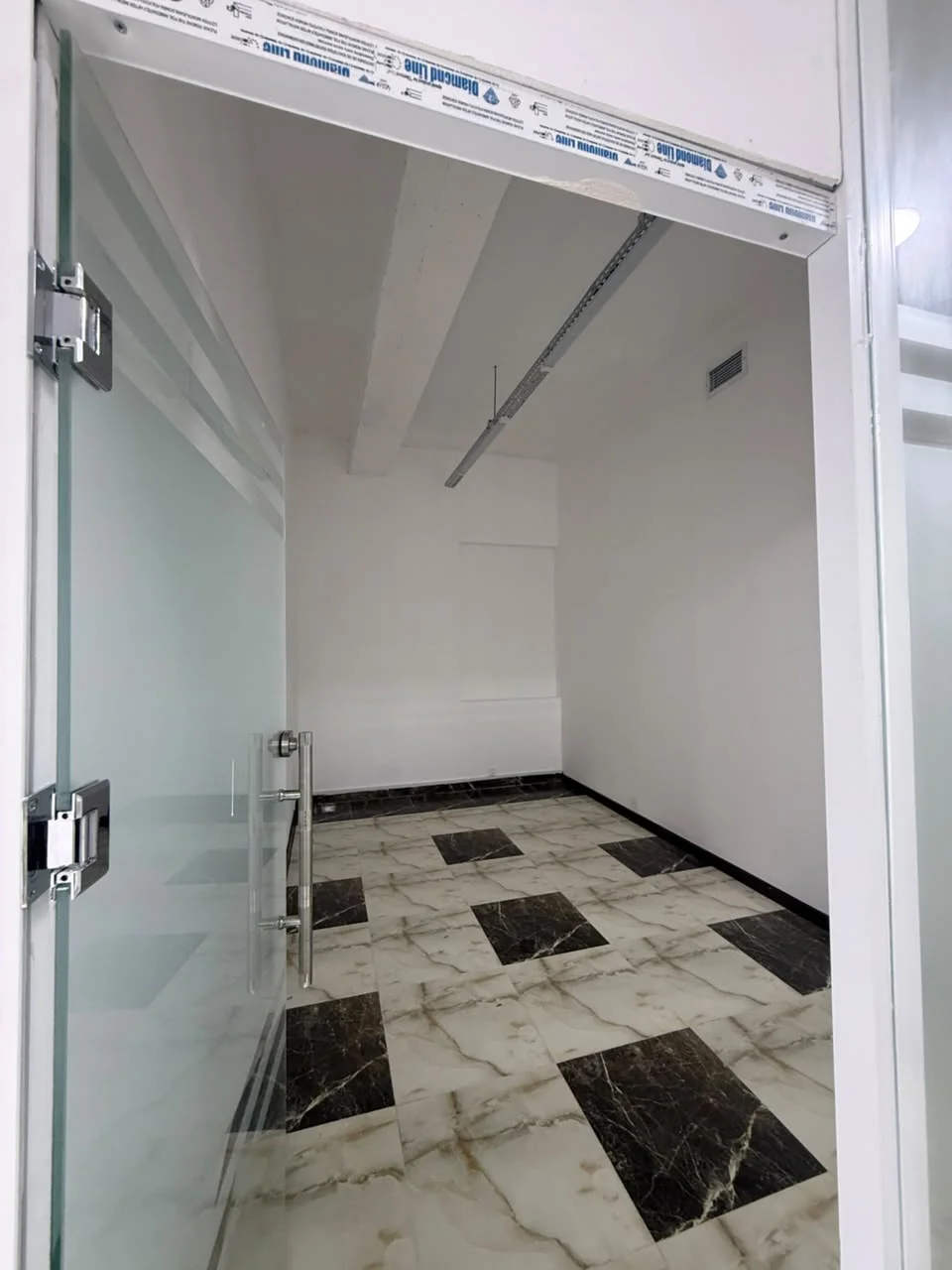 Kirayə 6 otaqlı Ofis 140 m² Nəsimi r. 28 May m. – şəkil 10