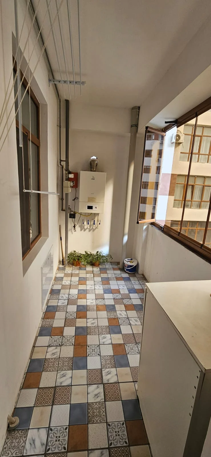 Kirayə 4 otaqlı Mənzil 180 m² Yasamal r.