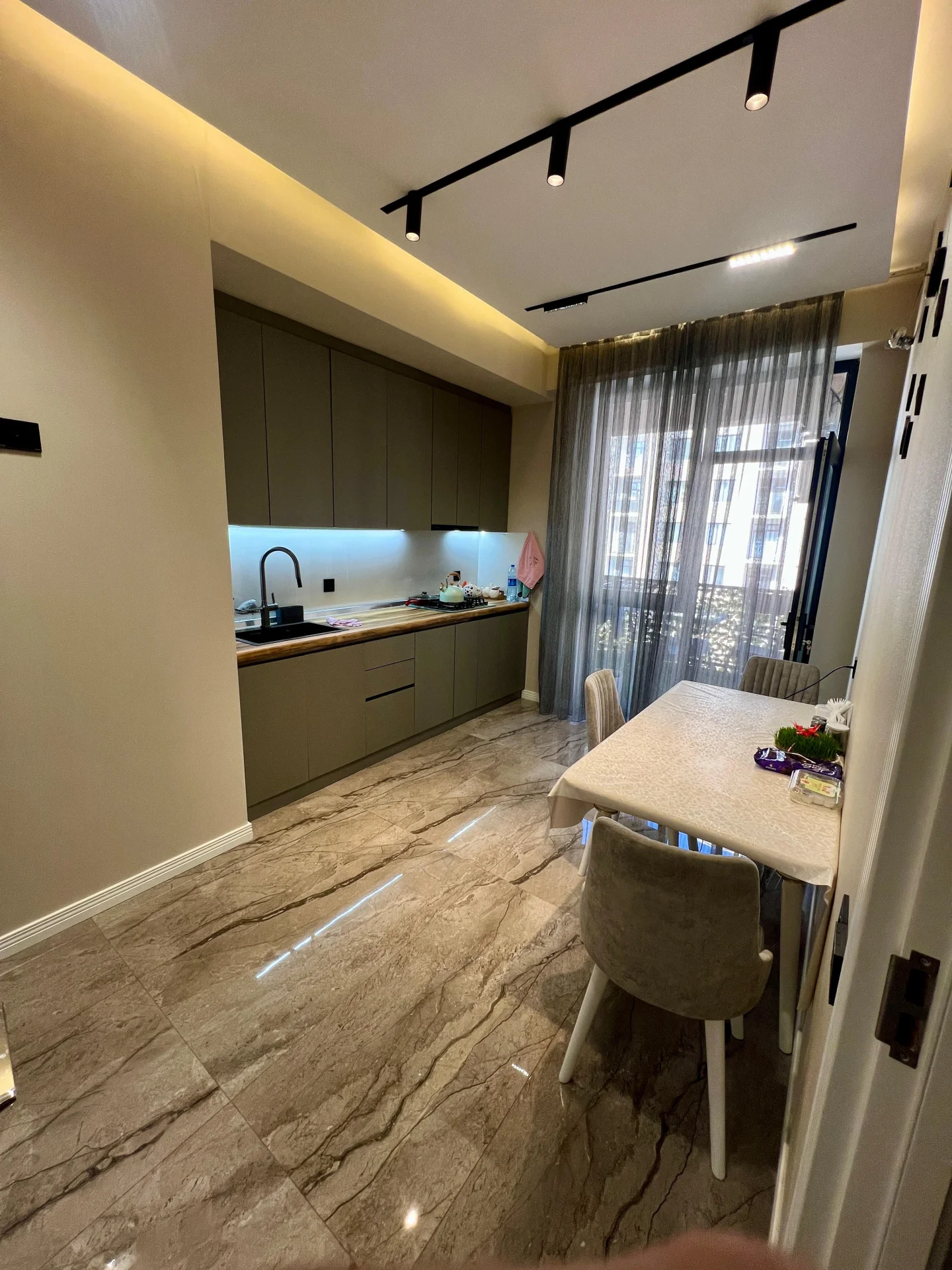 Kirayə 2 otaqlı Mənzil 80 m² Nərimanov r. Nərimanov m. – şəkil 4