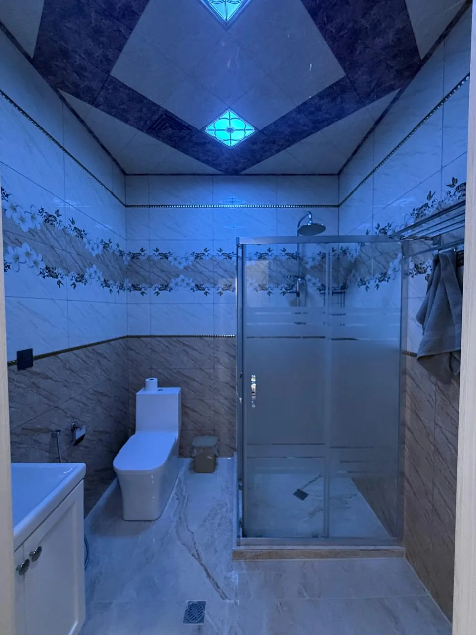 Kirayə 2 otaqlı Mənzil 75 m² Nərimanov r.