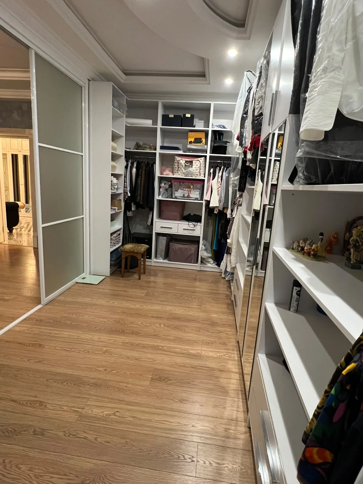 Satılır 4 otaqlı Mənzil 170 m² Xətai r.