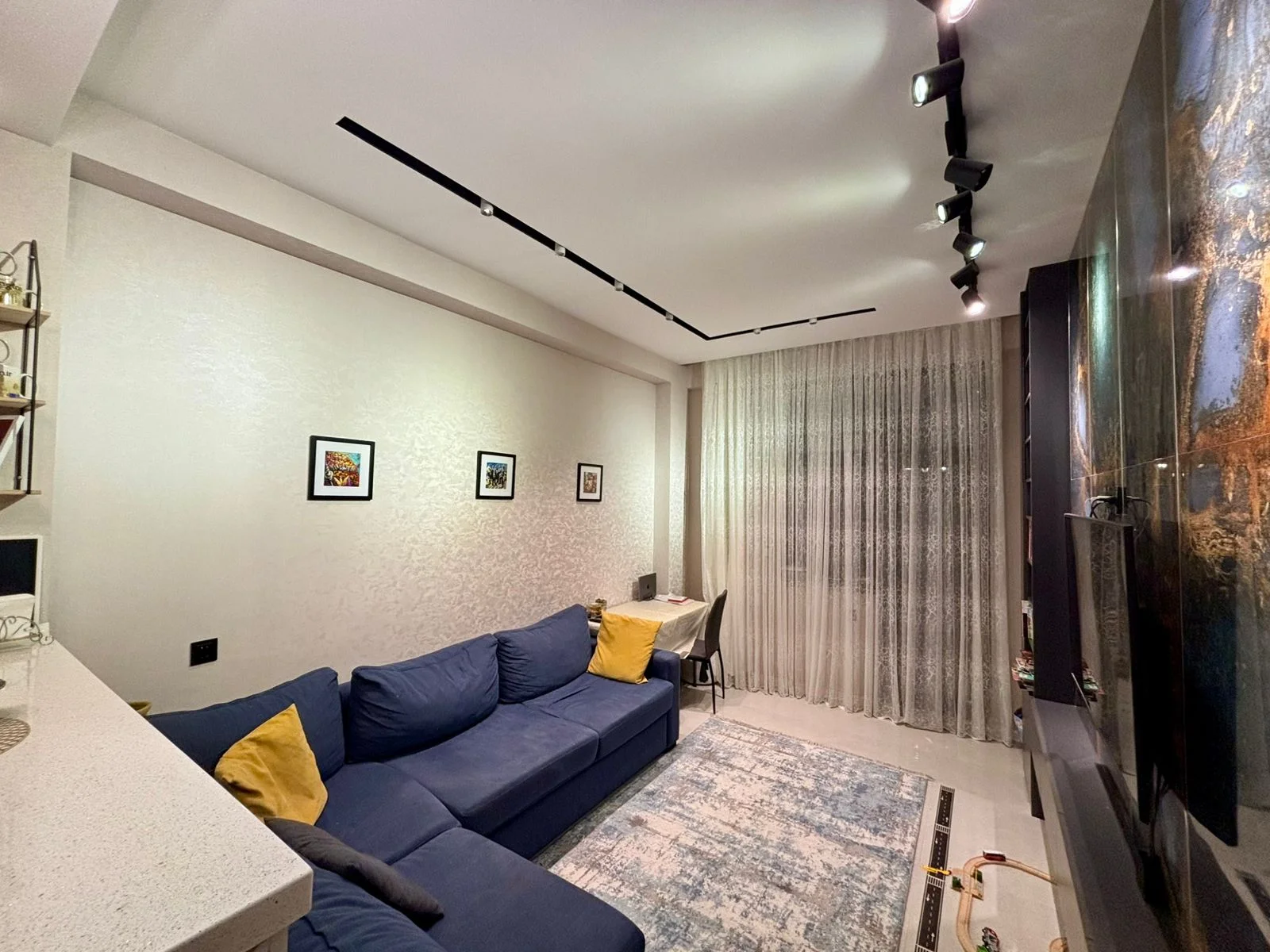 Kirayə 5 otaqlı Mənzil 55 m² Bakı Nərimanov m. – şəkil 1