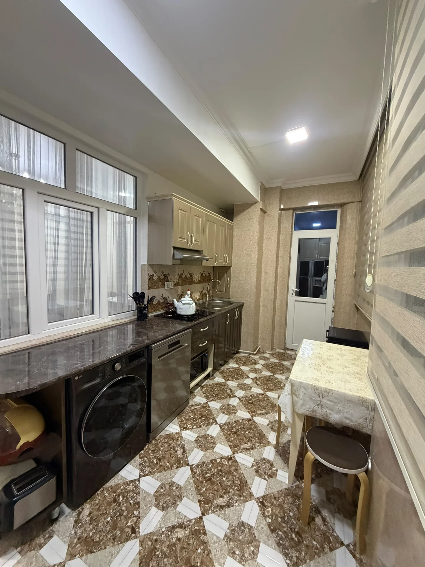 Satılır 3 otaqlı Mənzil 70 m² Yasamal r. Yeni Yasamal q. İnşaatçılar m. – şəkil 10