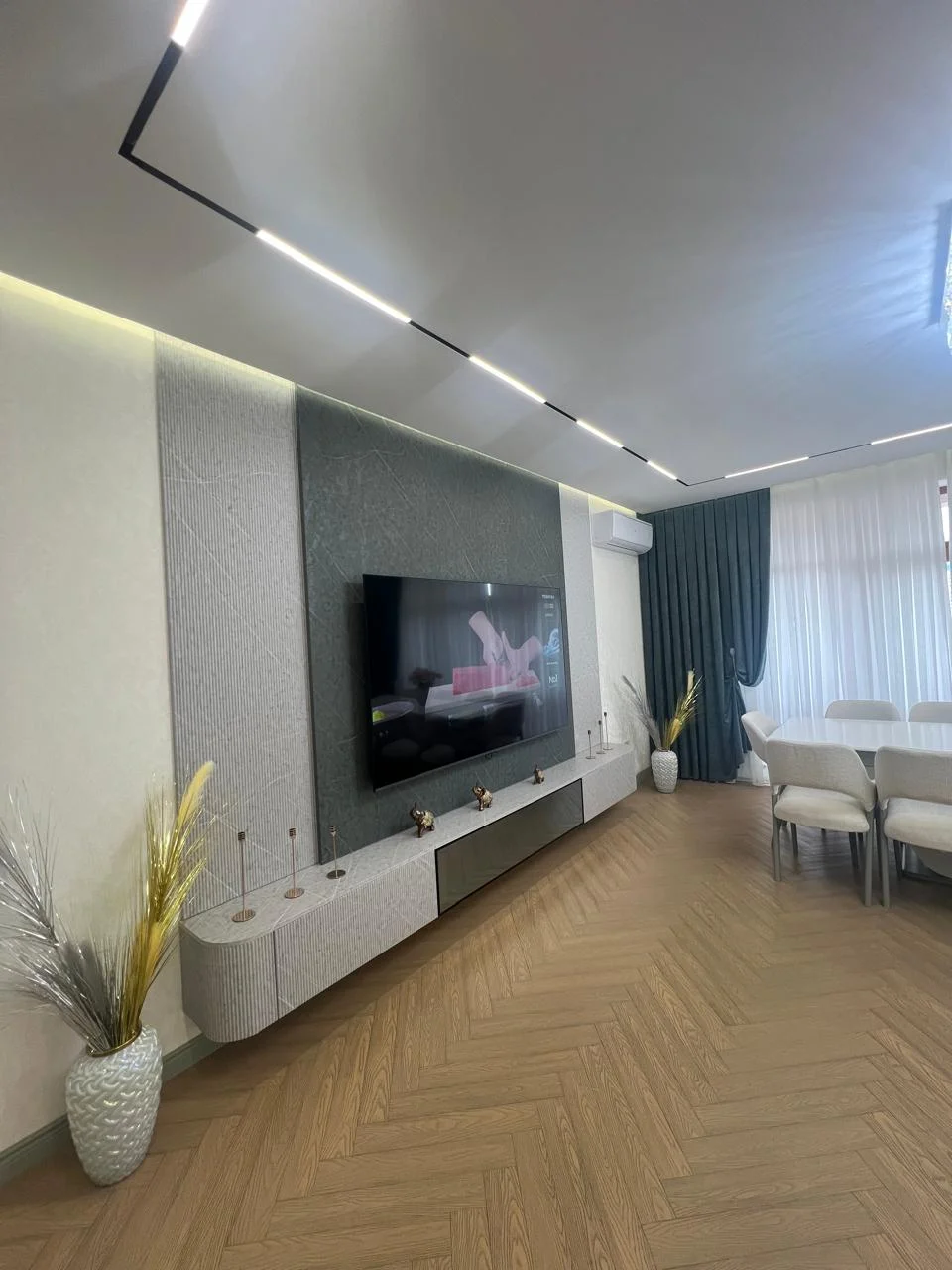 Satılır 4 otaqlı Mənzil 186 m² Nəsimi r. 28 May m. – şəkil 3