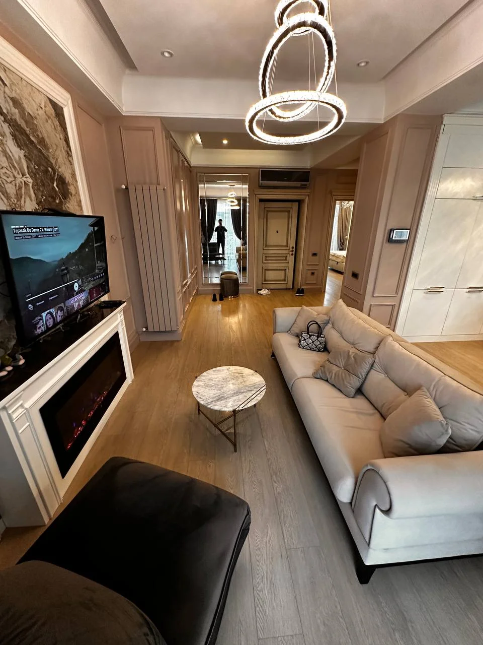 Kirayə 2 otaqlı Mənzil 85 m² Xətai r.
