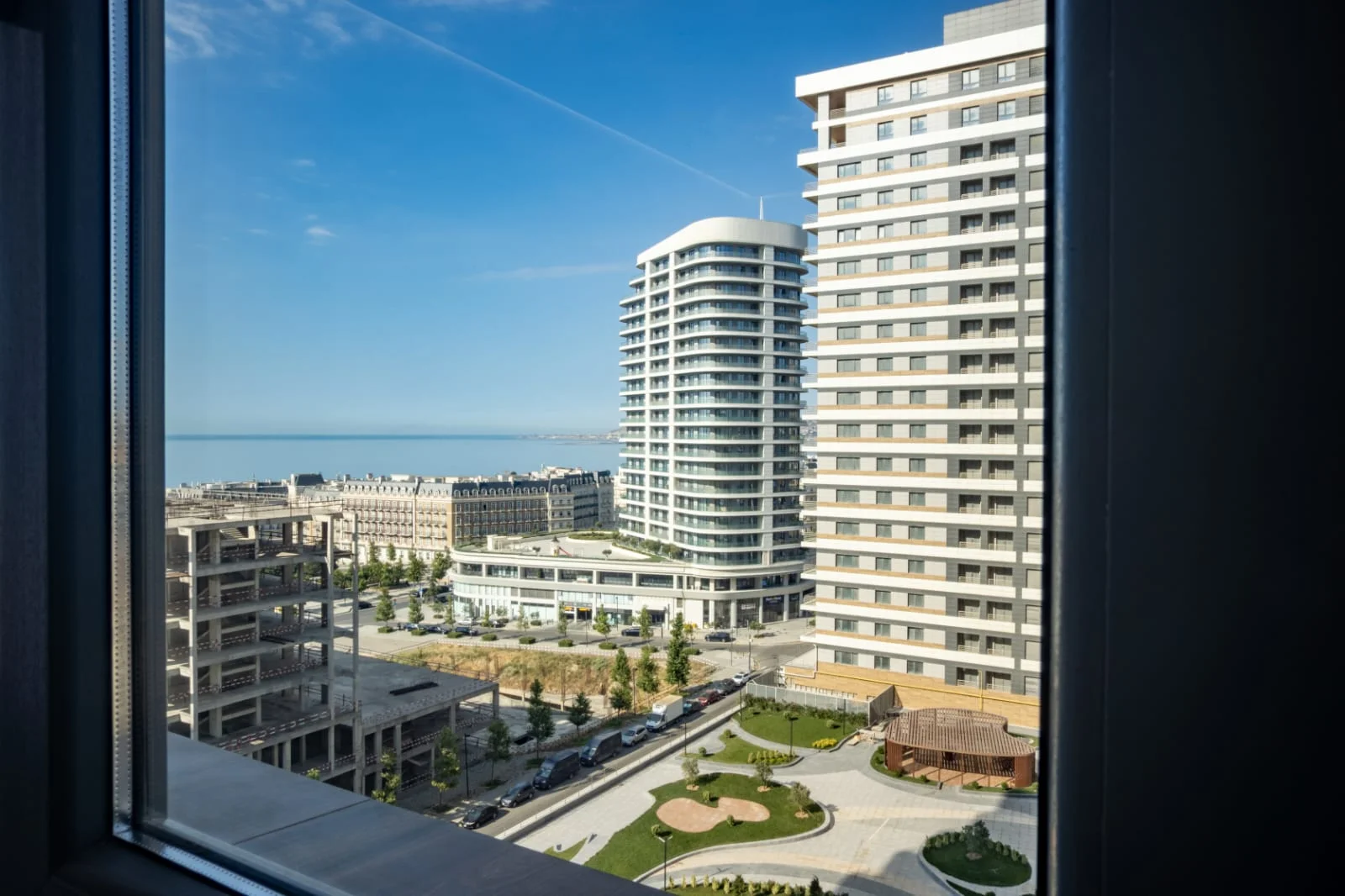 Kirayə 3 otaqlı Mənzil 160 m² Xətai r.