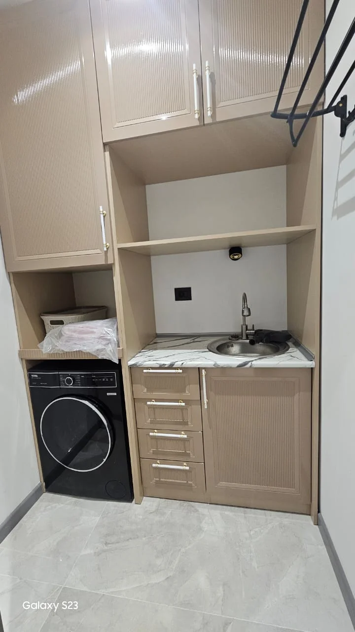 Kirayə 3 otaqlı Mənzil 100 m² Xətai r.
