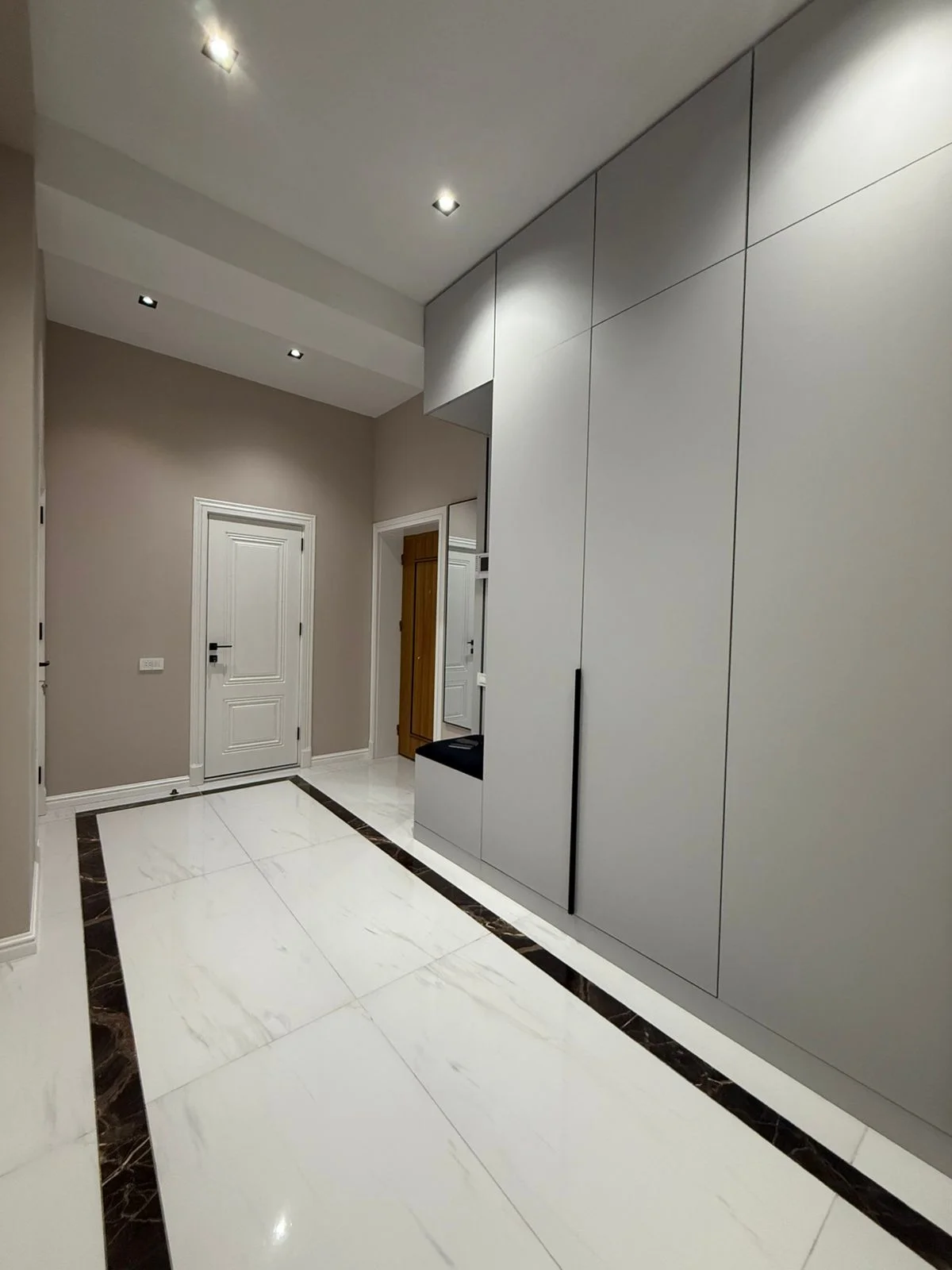 Kirayə 2 otaqlı Mənzil 100 m² Xətai r.