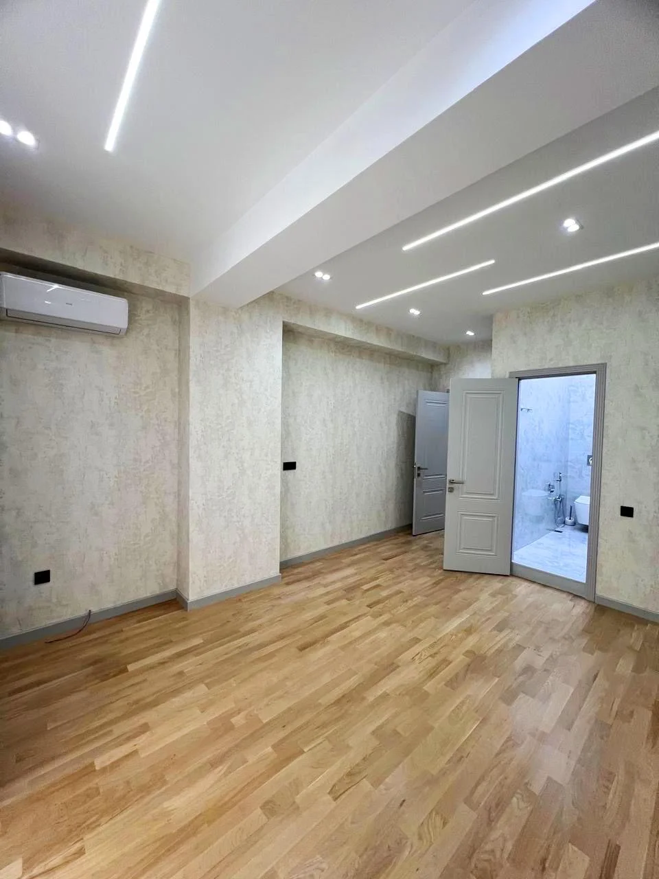 Satılır 4 otaqlı Mənzil 193 m² Nəsimi r.