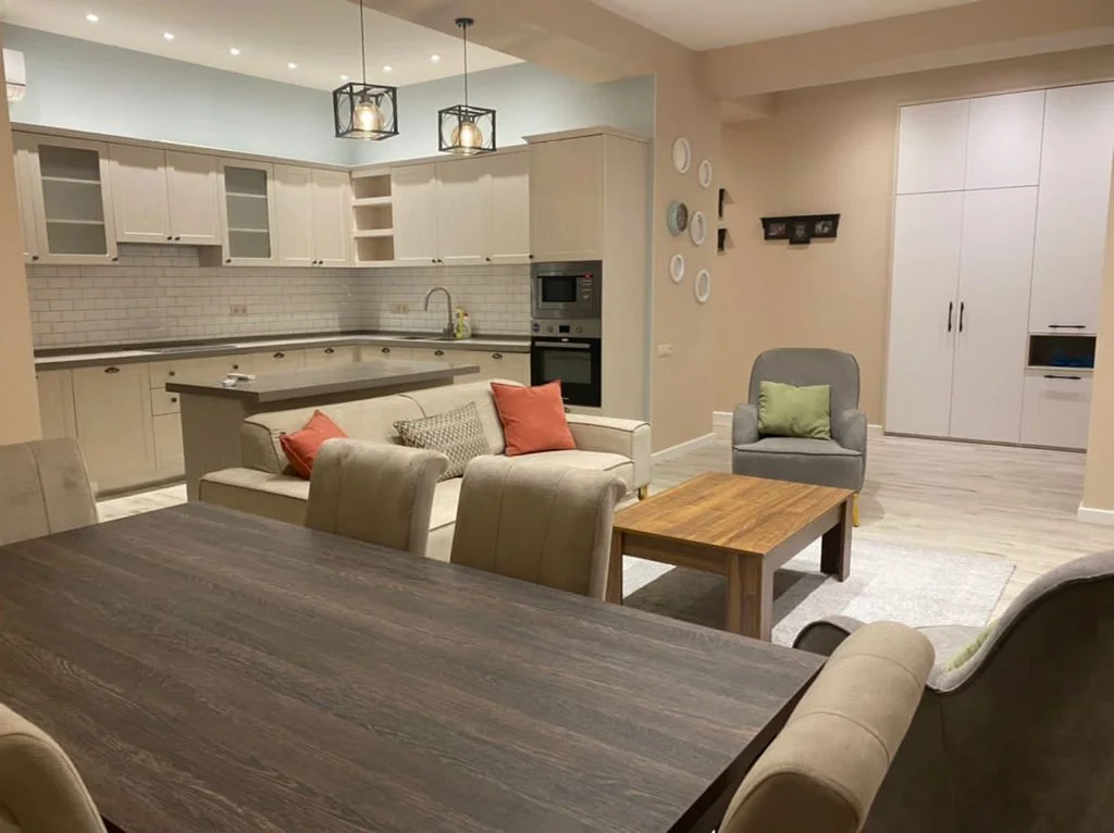 Kirayə 3 otaqlı Mənzil 120 m² Yasamal r.