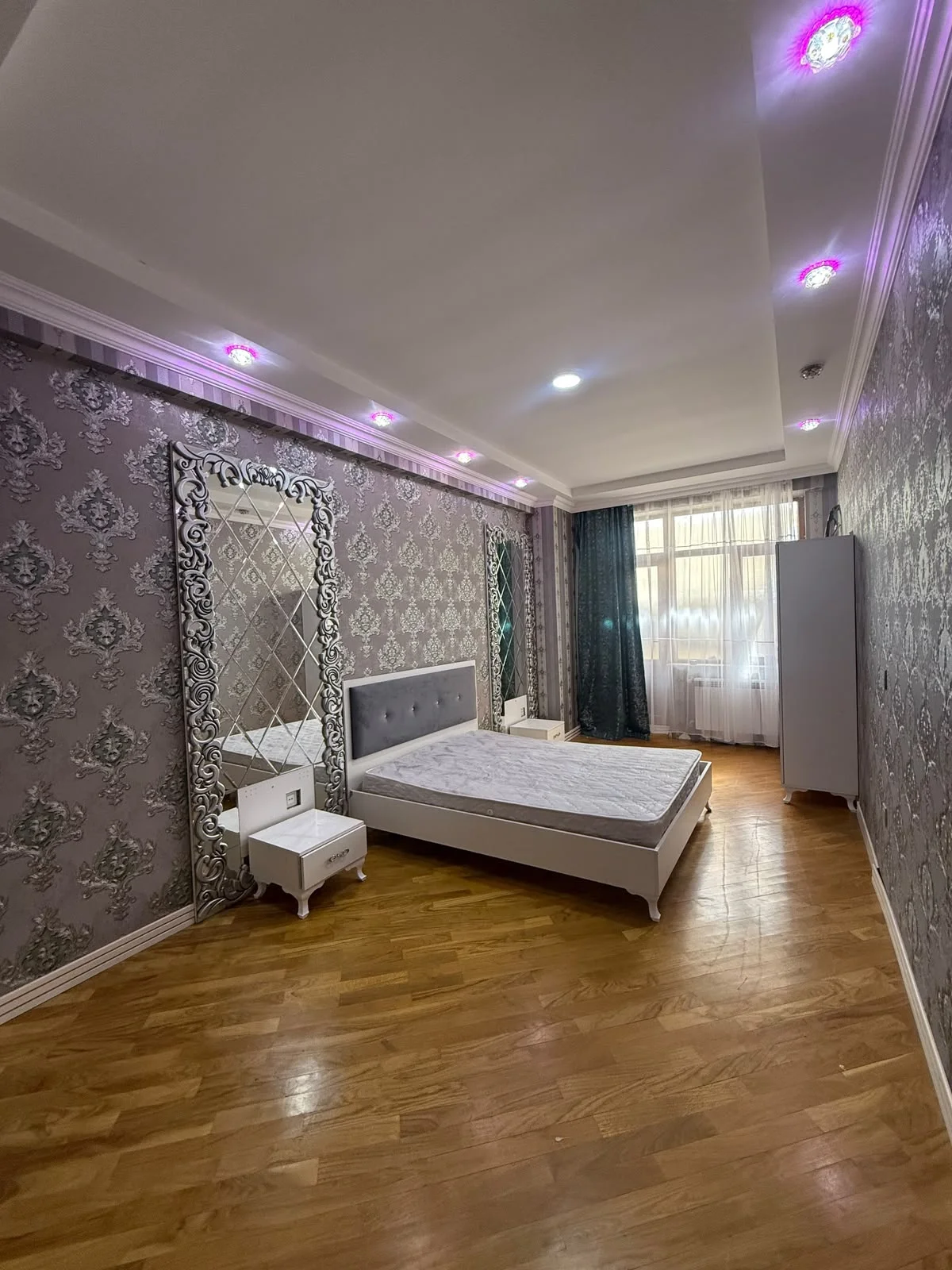 Kirayə 4 otaqlı Mənzil 140 m² Yasamal r. – şəkil 8