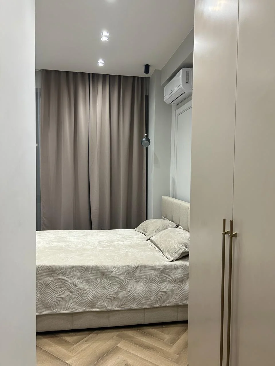 Kirayə 3 otaqlı Mənzil 97 m² Nəsimi r.