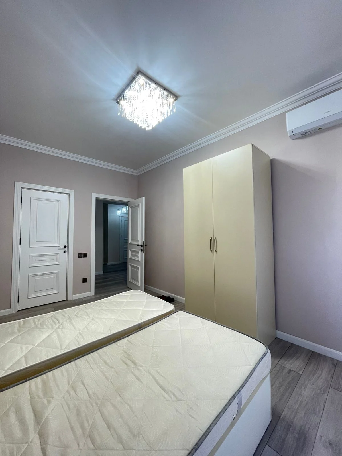 Kirayə 4 otaqlı Mənzil 155 m² Nəsimi r.