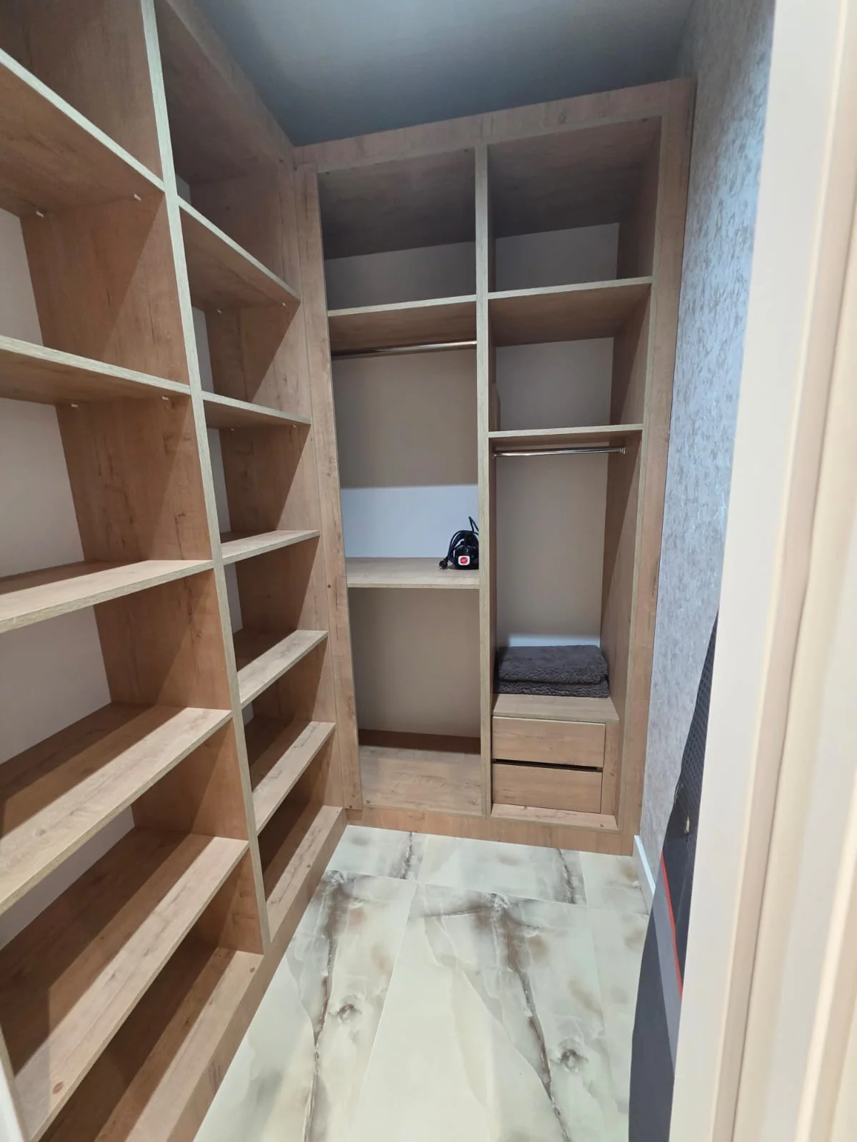 Kirayə 4 otaqlı Mənzil 190 m² Nəsimi r. – şəkil 9