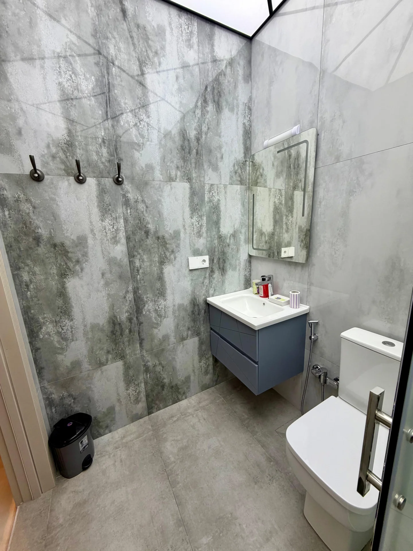 Kirayə 2 otaqlı Mənzil 90 m² Nəsimi r. – şəkil 16