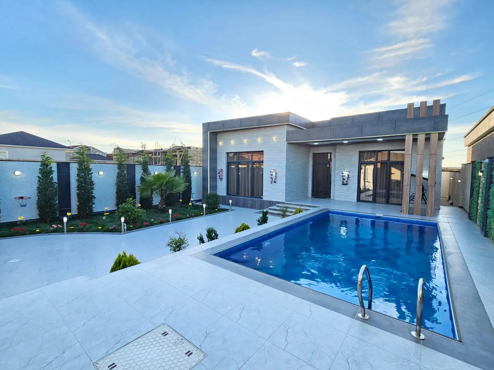 For sale 4-room House / Villa 185 m² Xəzər dist. Mərdəkan settl. – şəkil 1