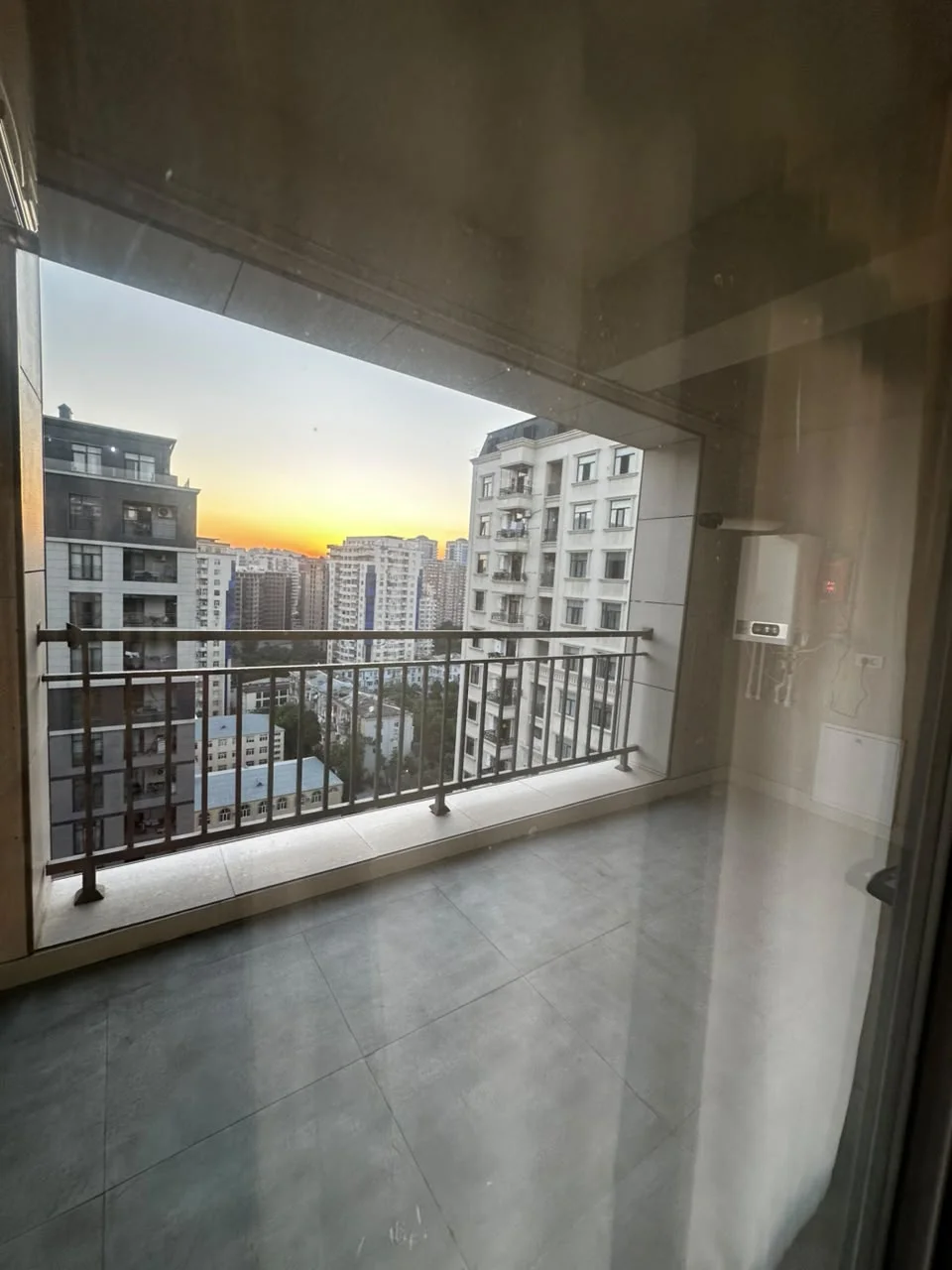 Kirayə 3 otaqlı Mənzil 105 m² Nəsimi r. 28 May m. – şəkil 7