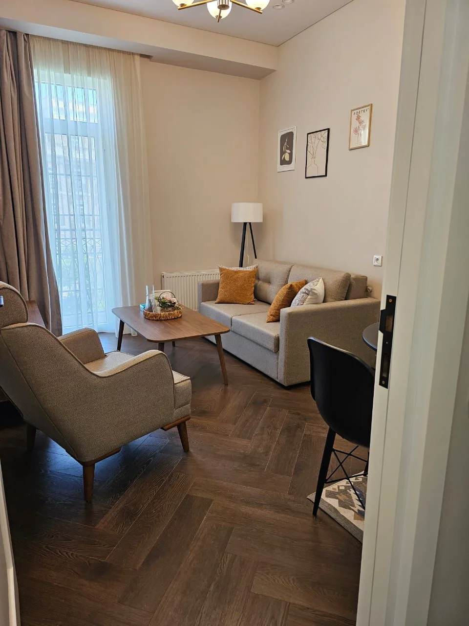Kirayə 2 otaqlı Mənzil 70 m² Xətai r.