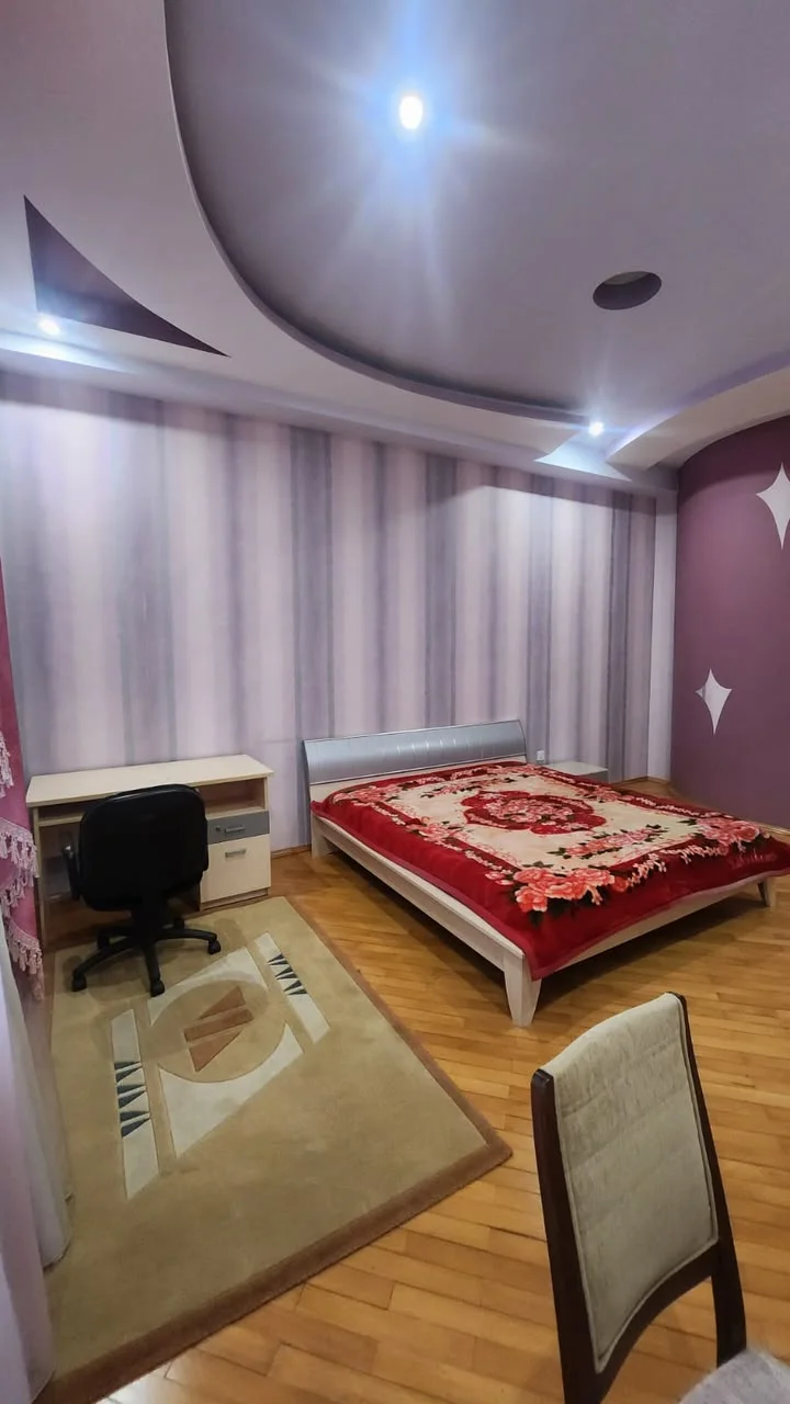 Kirayə 5 otaqlı Mənzil 220 m² Nərimanov r. Gənclik m. – şəkil 2