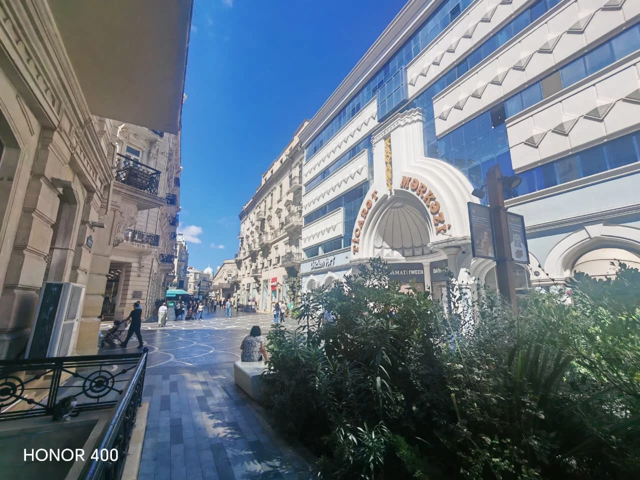 For sale 2-room Apartment 110 m² Səbail dist. Sahil metro – şəkil 2