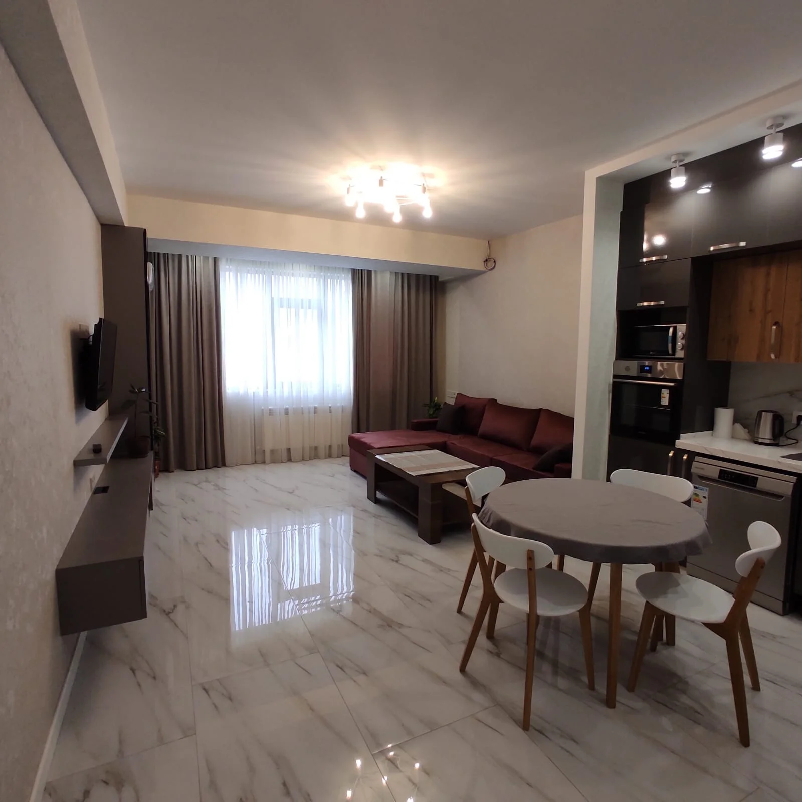 Kirayə 2 otaqlı Mənzil 85 m² Nəsimi r.