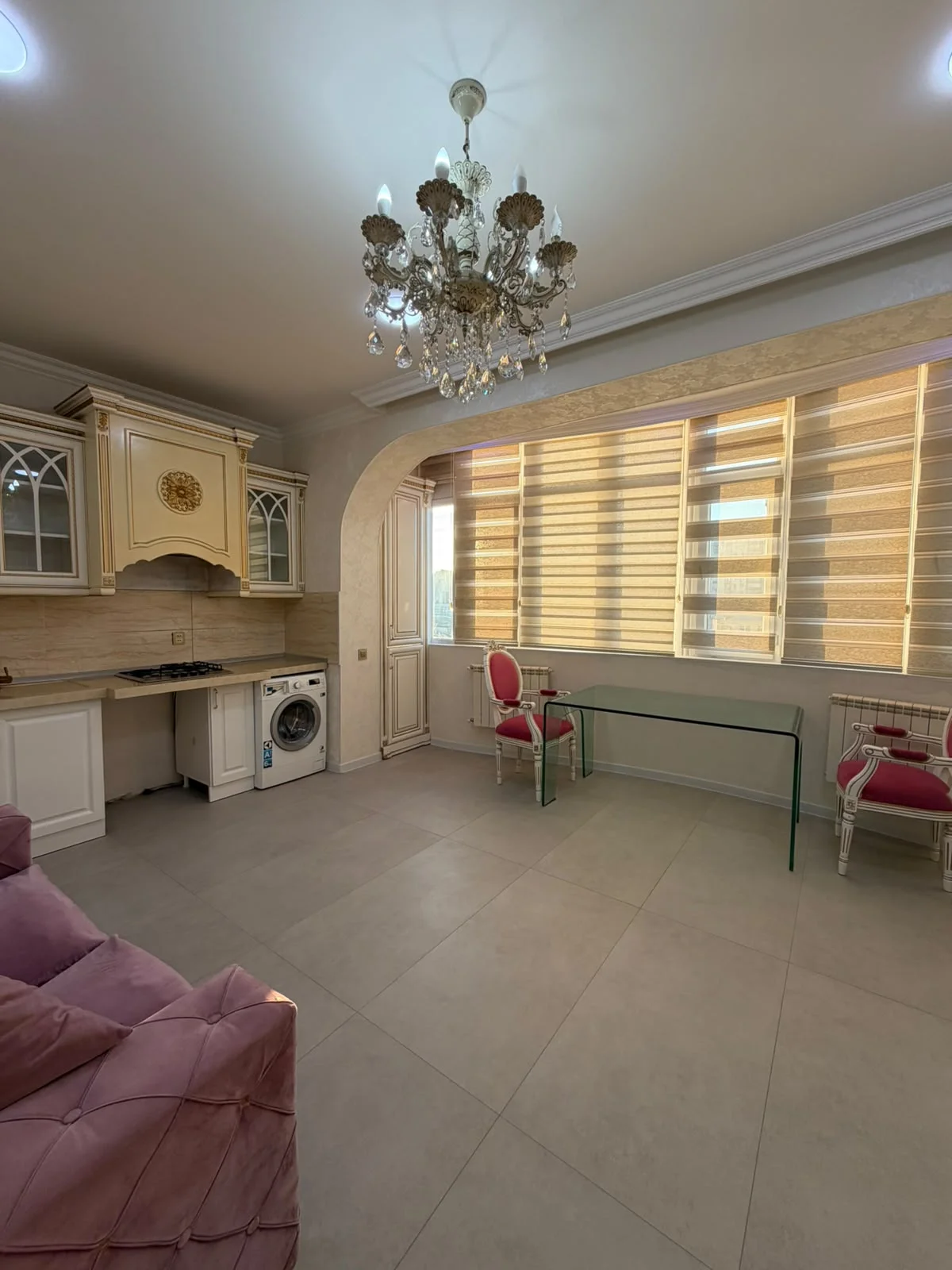 Kirayə 3 otaqlı Mənzil 142 m² Nəsimi r.