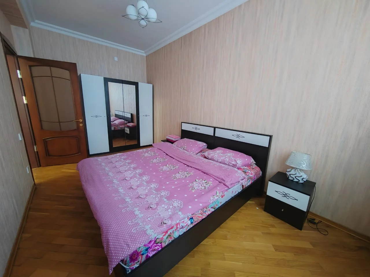 Satılır 2 otaqlı Mənzil 65 m² Nəsimi r.