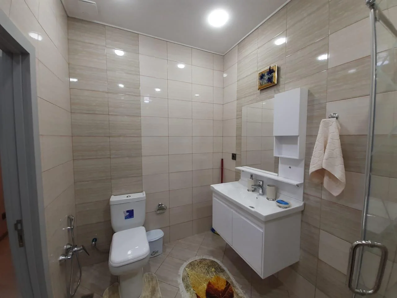 Kirayə 2 otaqlı Mənzil 104 m² Nəsimi r. – şəkil 7