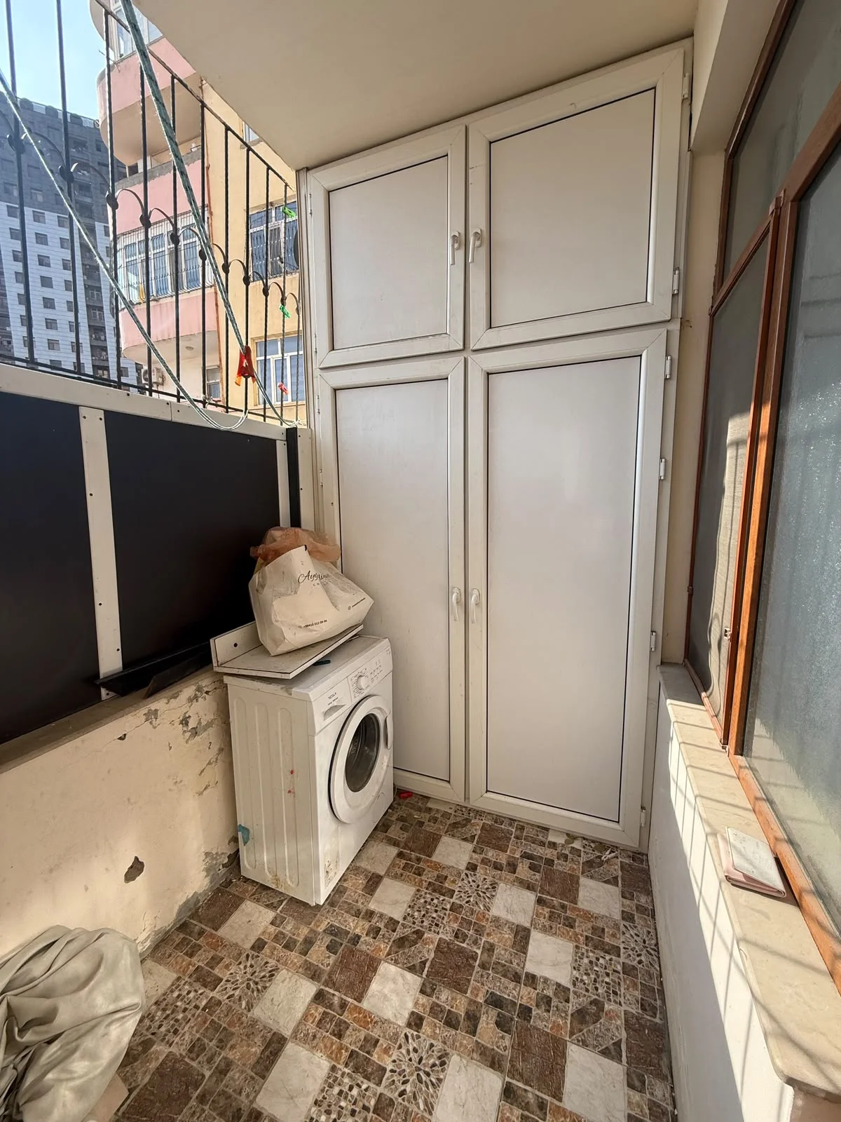 Kirayə 4 otaqlı Mənzil 150 m² Yasamal r. Yeni Yasamal q. İnşaatçılar m. – şəkil 12