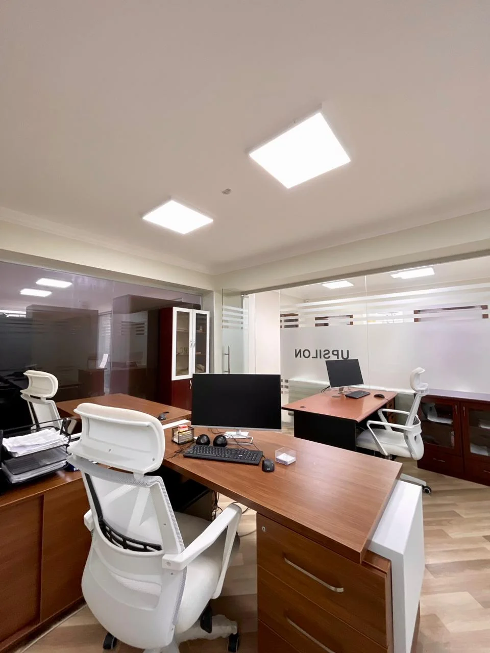 Kirayə 12 otaqlı Ofis 400 m² Yasamal r.