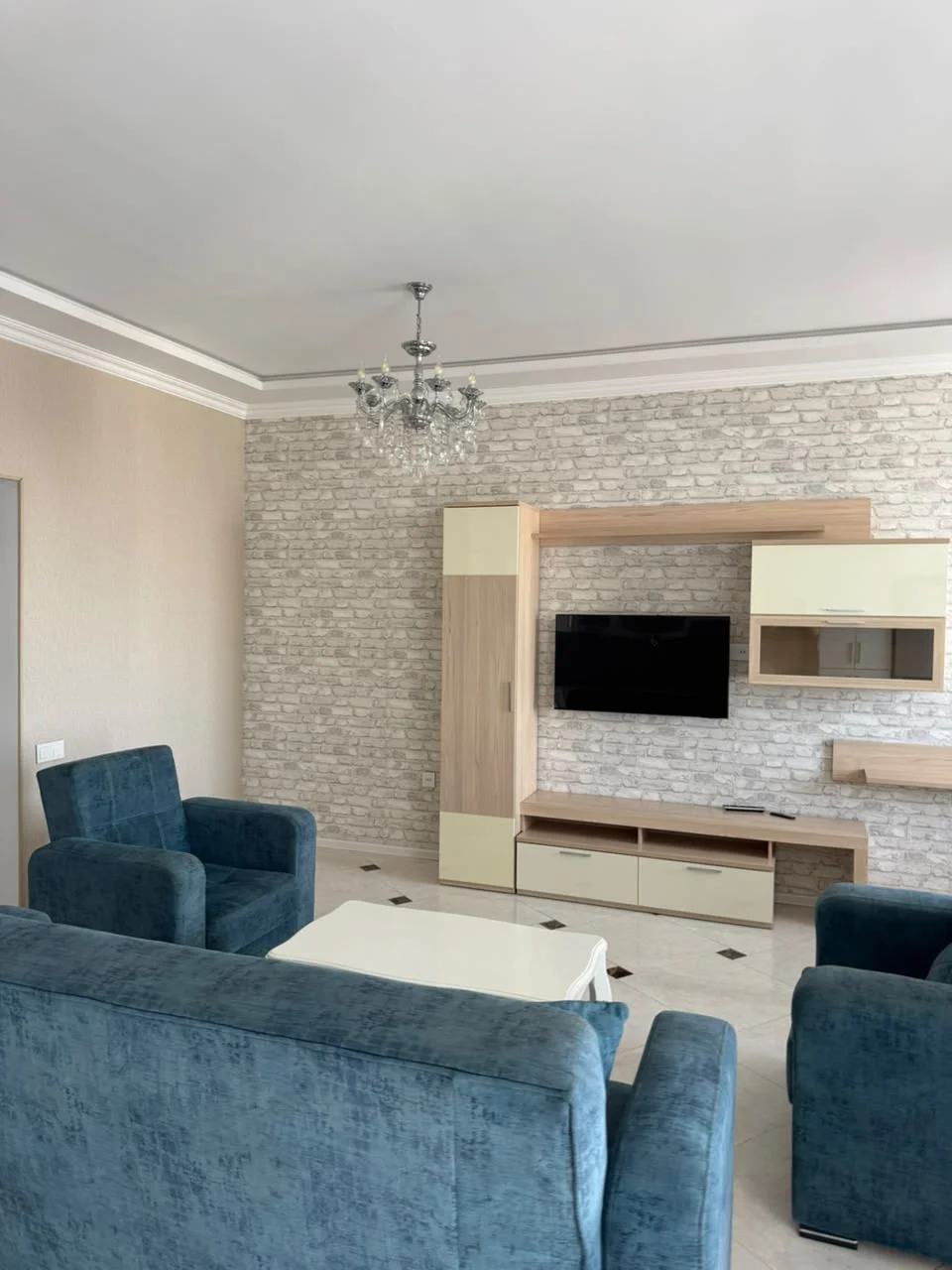 Kirayə 3 otaqlı Mənzil 120 m² Nəsimi r.
