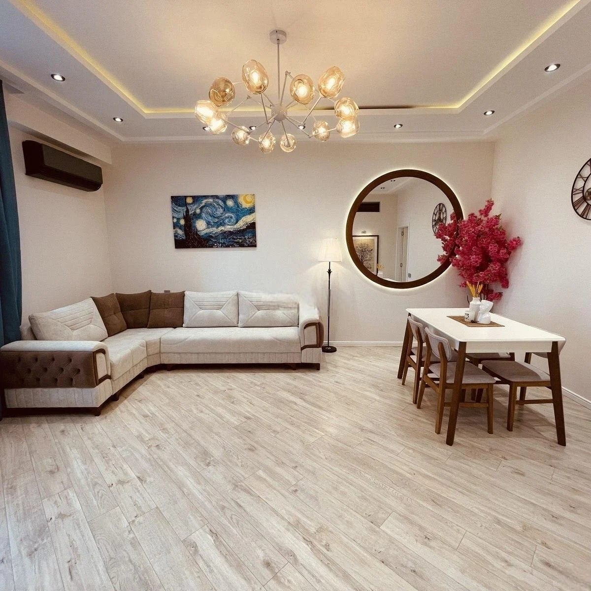 Kirayə 3 otaqlı Mənzil 90 m² Nərimanov r. – şəkil 1